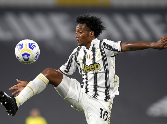 Juve, anche Cuadrado positivo al Covid