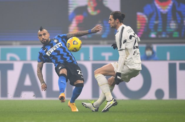 L’Inter batte la Juve, la decidono Vidal e Barella. Rimandato il titolo di campione d’inverno per il Milan