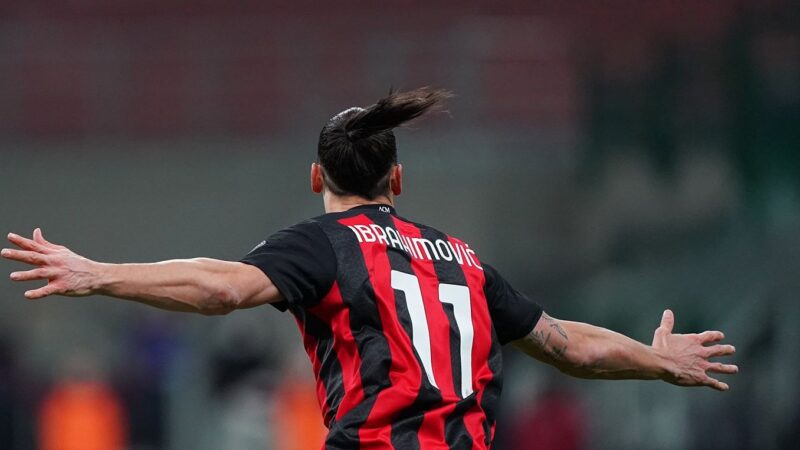 Inter-Milan 2-1, fa tutto Ibra: gol espulsione e l’Inter rimonta