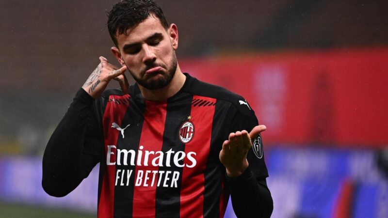 Theo Hernandez: “Resto al Milan, mi trovo bene”