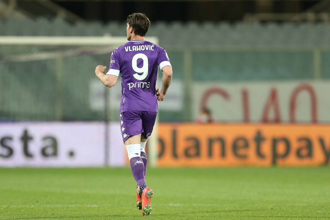 Calciomercato, la Juve si inserisce per Vlahovic. Le cifre
