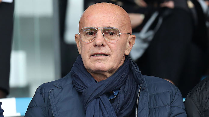 Sacchi: “I calciatori della Juve sono maleducati e poco professionali, devono smettere di accerchiare l’arbitro”