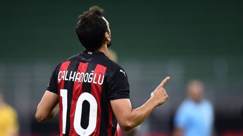 Terim: “Calhanoglu indossa il 10 del Milan, non tutti possono permetterselo”