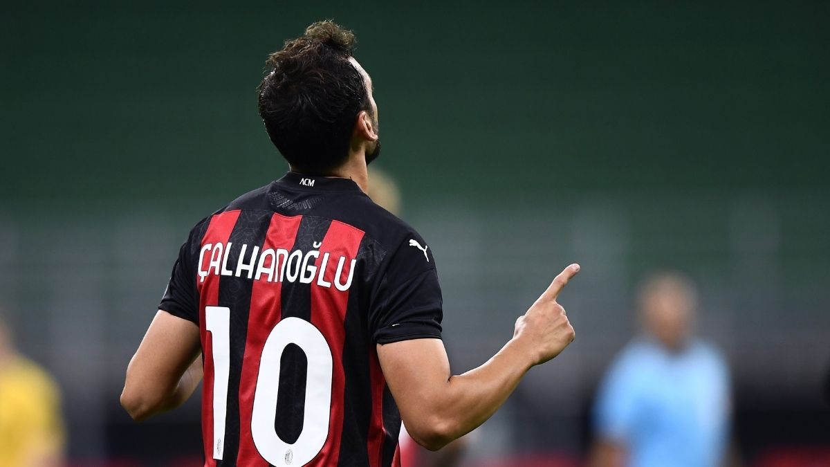 Terim: “Calhanoglu indossa il 10 del Milan, non tutti possono permetterselo”