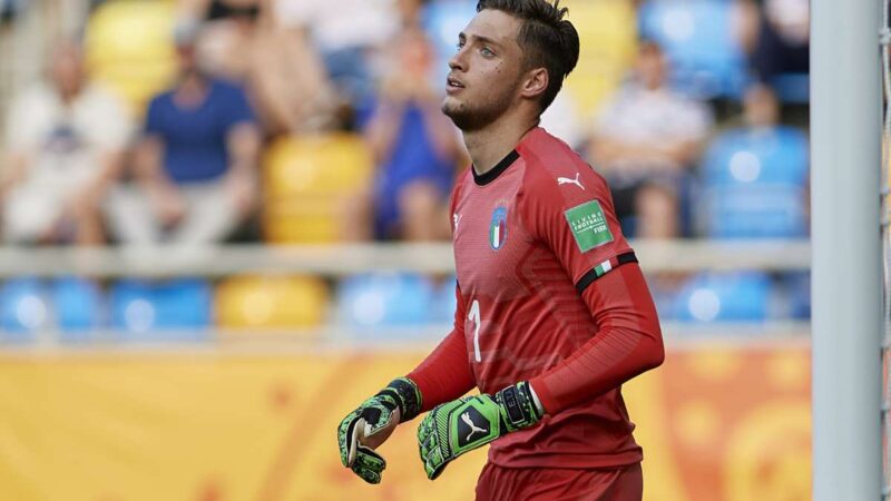 Milan, il terzo portiere sarà Plizzari