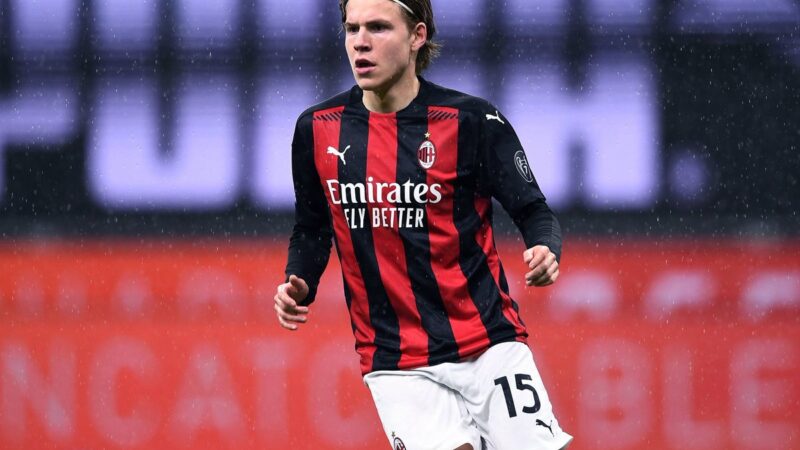Hauge, parla il papà Jan Ingvald: “Per Jens il Milan è stato un sogno diventato realtà, grazie dell’affetto”