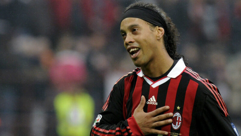 Tuttomercatoweb, Ronaldinho: “Il Milan lo seguo sempre, Berlusconi e Galliani li porto nel cuore”