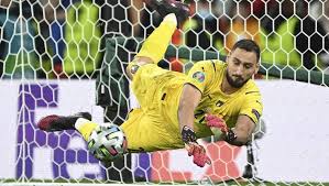 Donnarumma saluta: “Milan nel cuore, ma era giusto cambiare”