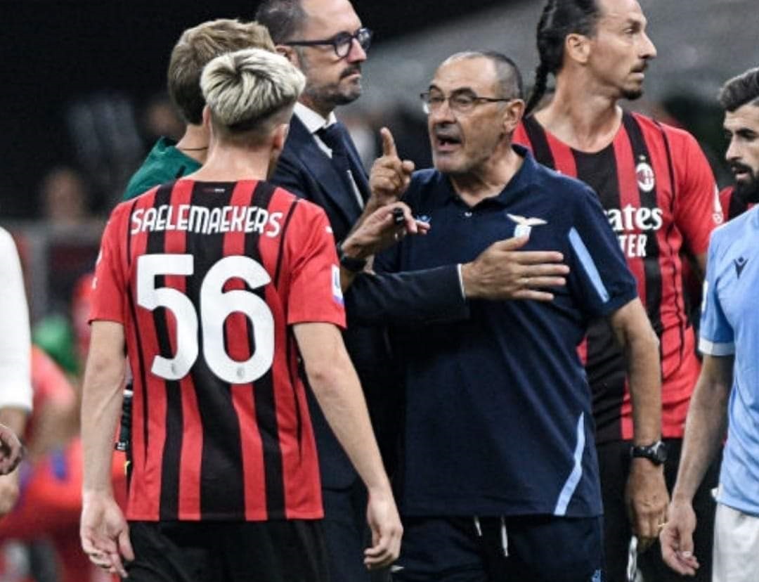 Lite Sarri-Saelemakers: Ibra interviene e rosso per l’allenatore
