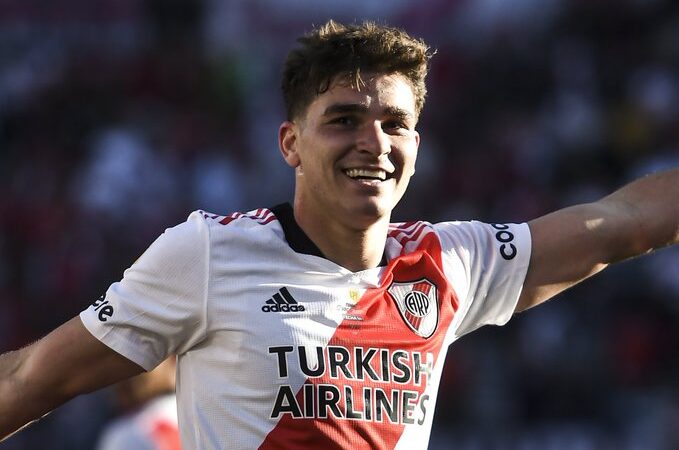 Julian Alvarez: il Milan è a caccia del nuovo bomber