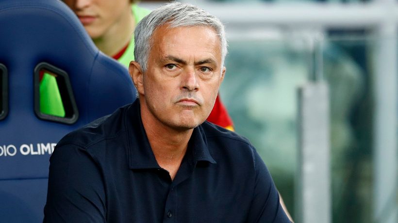 Mourinho:”Serve la vittoria sempre, non solo contro il Milan. Ambiente romano difficile “